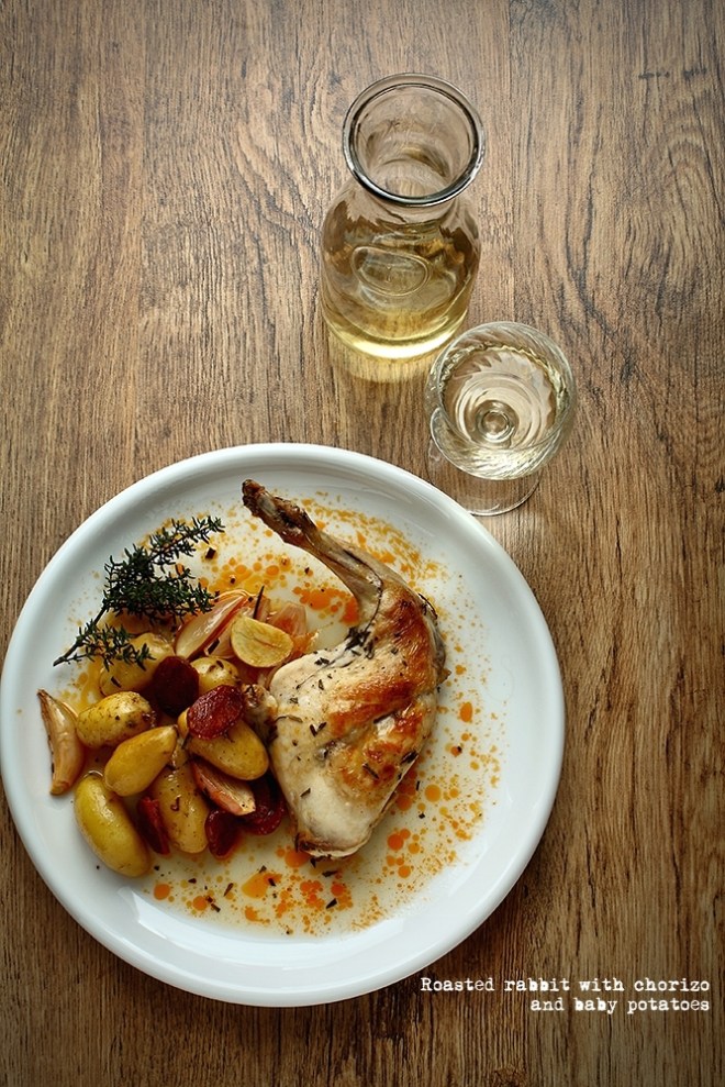 Roasted rabbit with chorizo ​​and baby potatoes