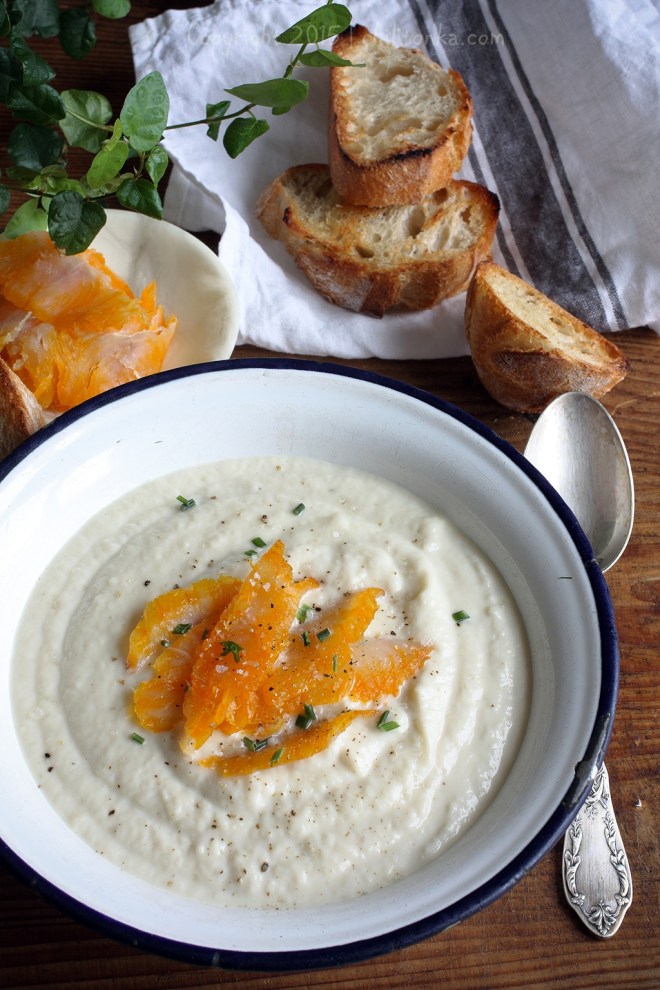 Krem kalafiorowy z wędzoną rybą | chilitonka