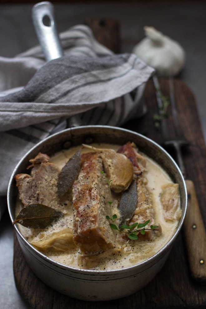 Schab duszony w mleku z czosnkiem | chilitonka