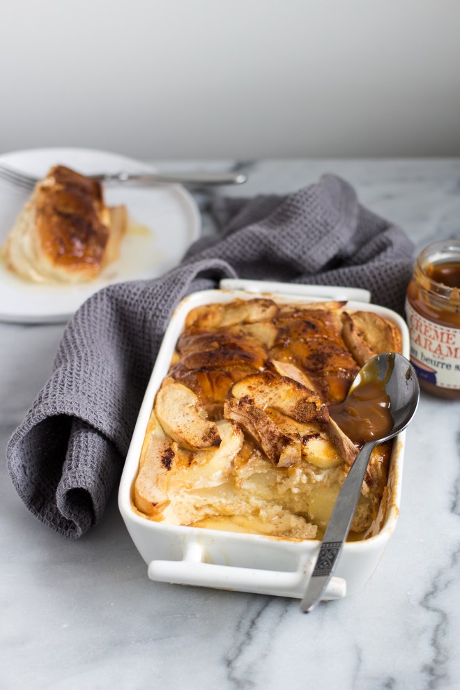 Pain perdu z jabłkami i solonym karmelem | chilitonka